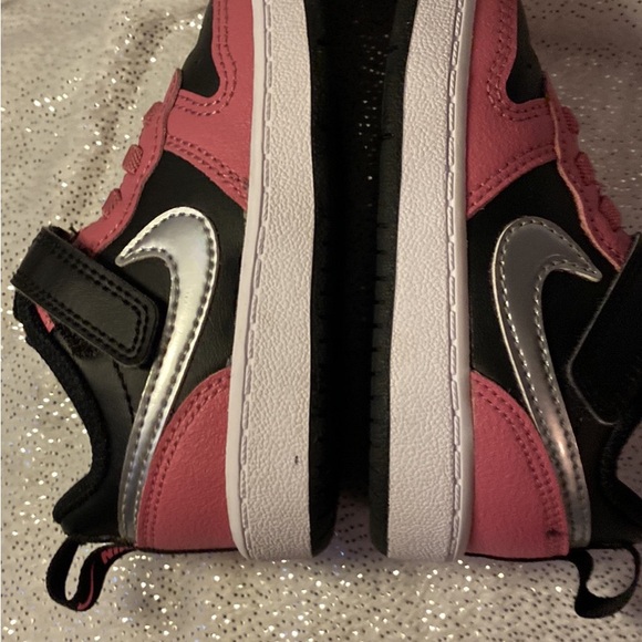 Girls Nyks $40 size 6C - Picture 3 of 5